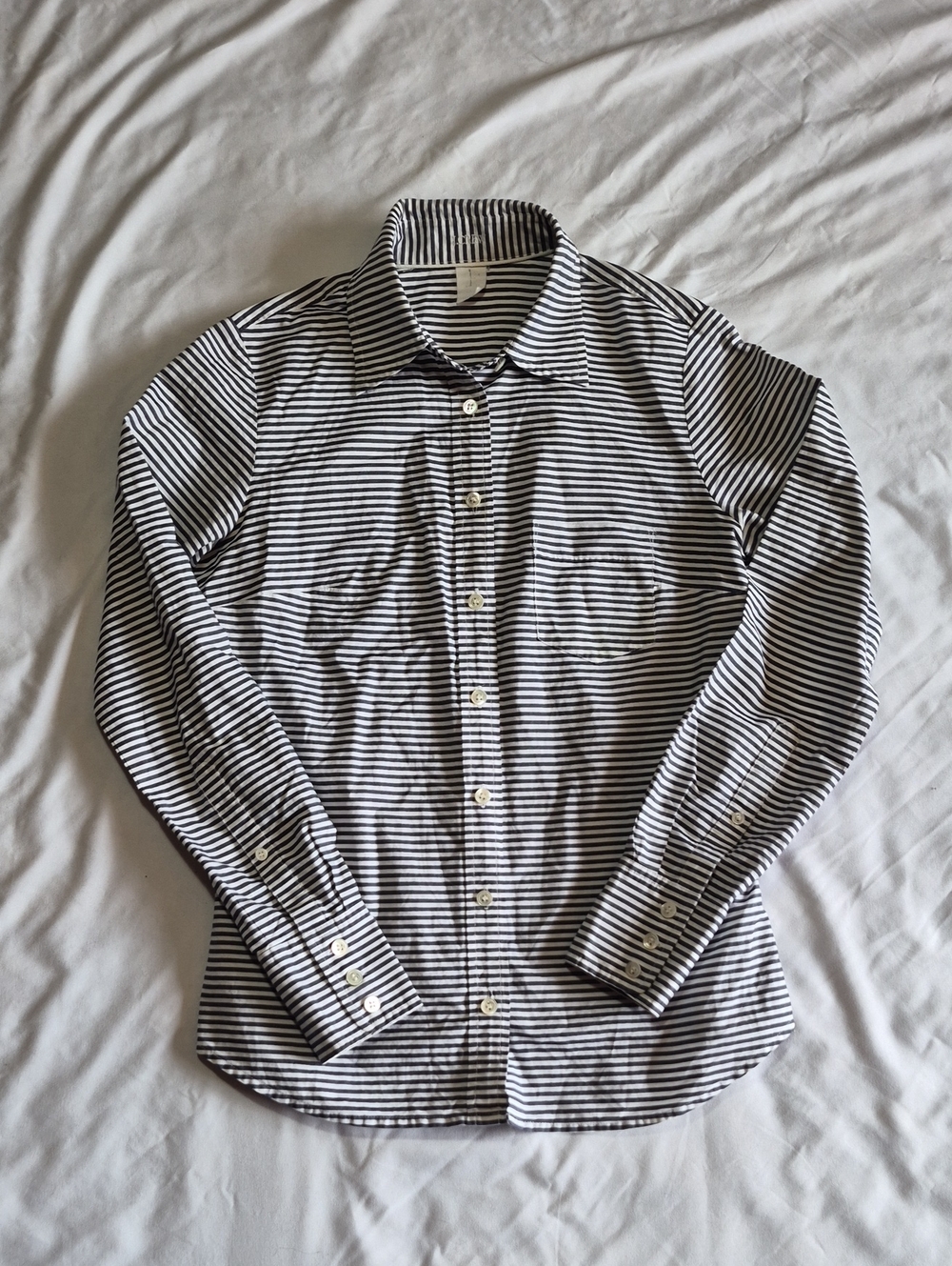 Vintage J. Crew Dark Blue and White Striped Button-Down Shirt Size Sm
